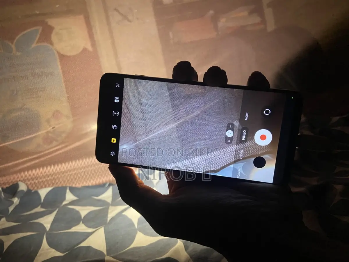 Samsung Galaxy S10 8/128 (Used)