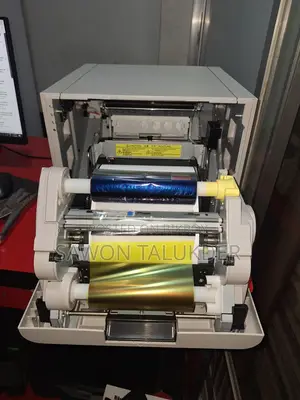 DNP DS-RX1HS Lab Print Machine