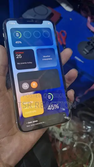 Apple iPhone XS . (Used)