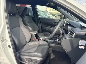 Toyota Corolla Cross Z LEATHER, PEARL 2023
