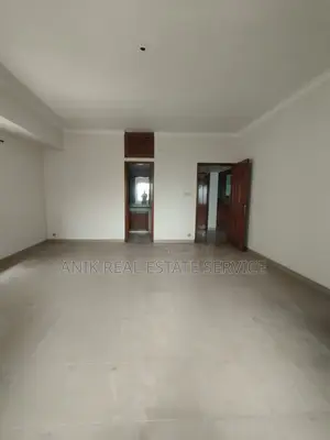 গুলশান ২-এ ২৫০০ বর্গফুটের অফিস স্পেস ভাড়া
