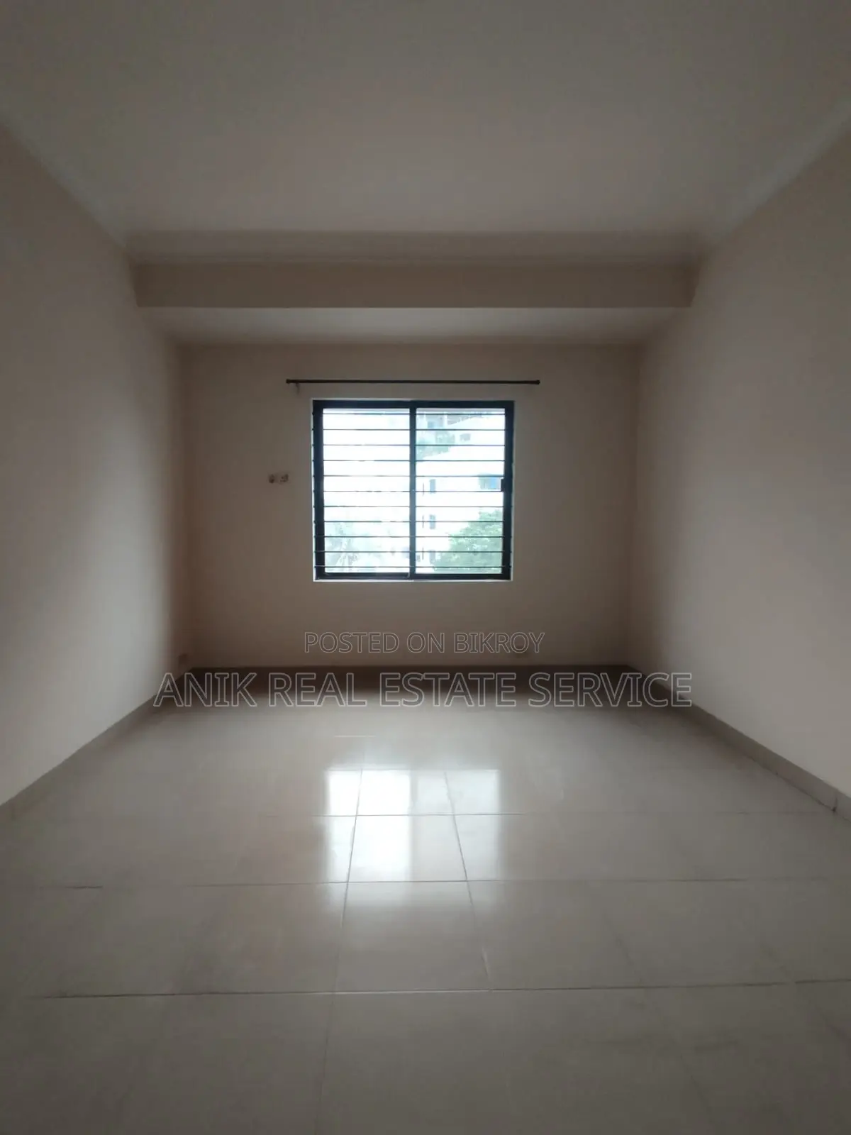 গুলশান ২-এ ২৫০০ বর্গফুটের অফিস স্পেস ভাড়া