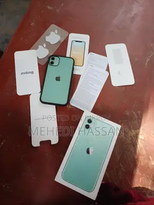 Apple iPhone 11 (Used)