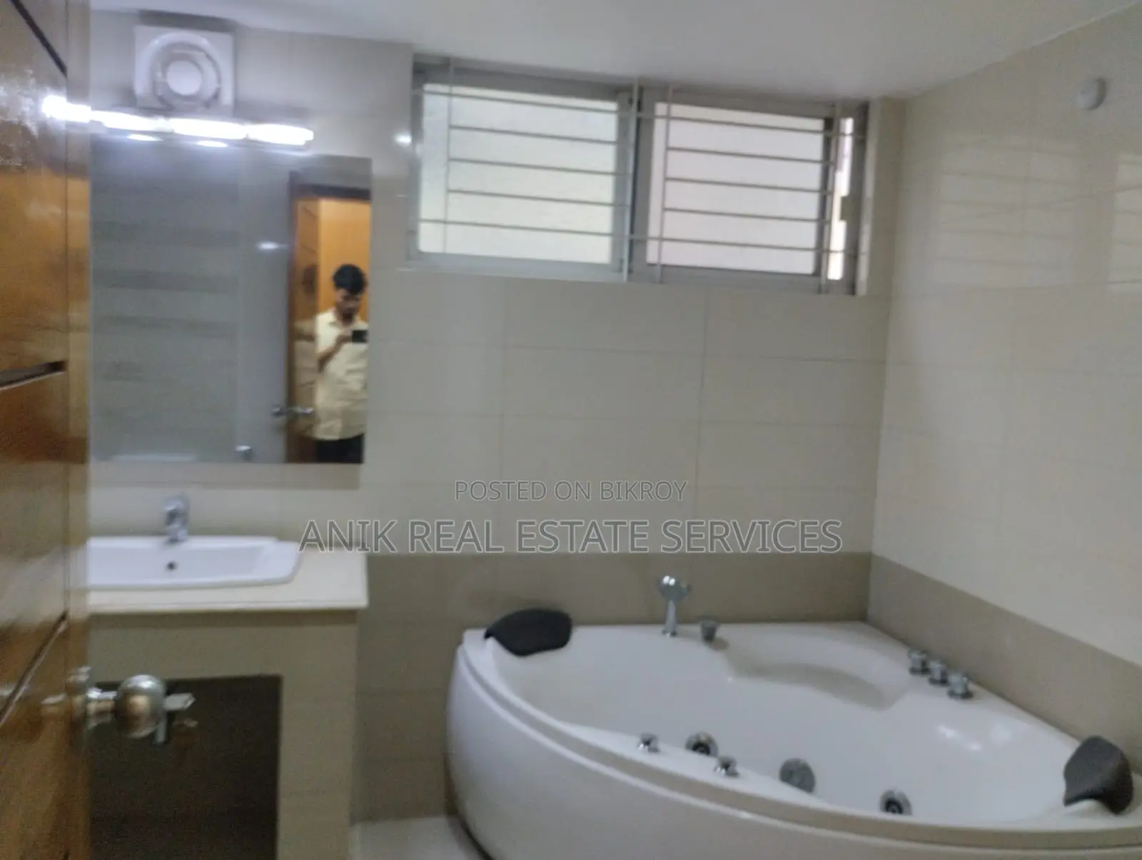 Luxury 4 Bedroom Full Furnished Flat Rent At Gulshan North