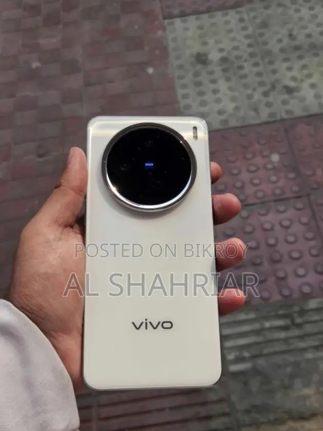 Vivo X200 (Used)