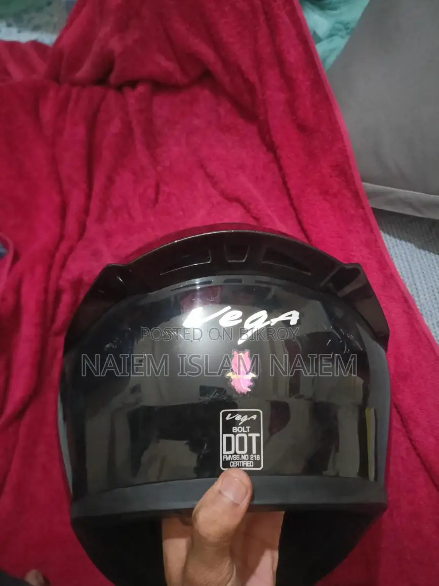 Helmet Vega Bolt