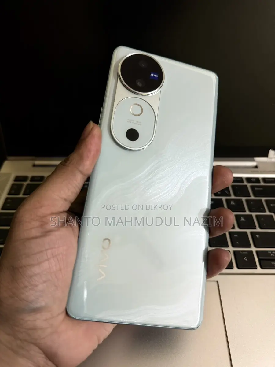 Vivo V40 8/128 GB (Used)