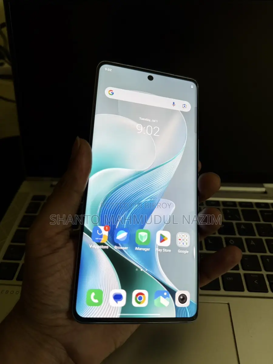 Vivo V40 8/128 GB (Used)