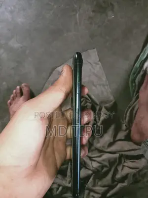 Apple iPhone 7 (Used)