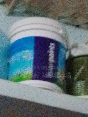 রঙের বালতি
