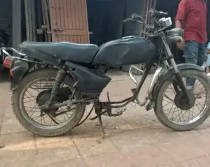 Suzuki 1996 Black