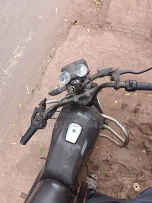 Suzuki 1996 Black
