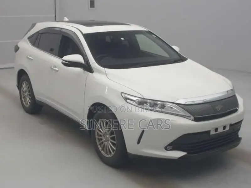 Toyota Harrier premium Sunroof 2020