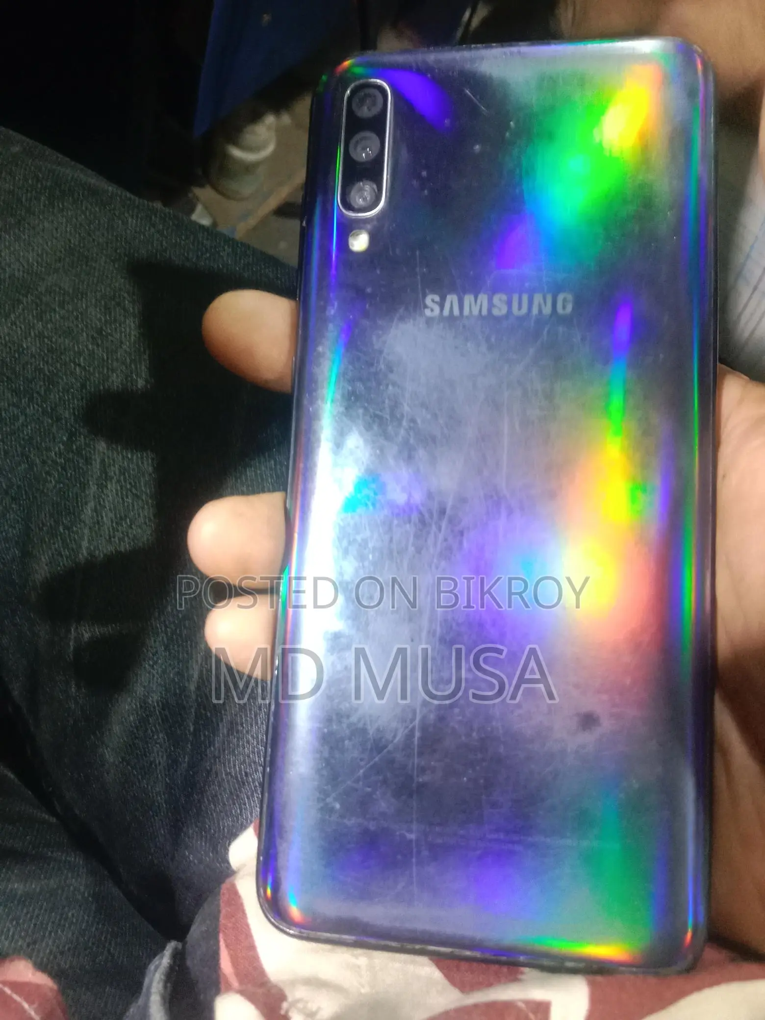 Samsung Galaxy A70 Android (Used)