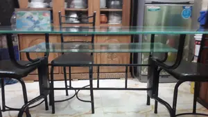 ডাইনিং টেবিল ও চেয়ার