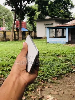 Apple iPhone X (Used)