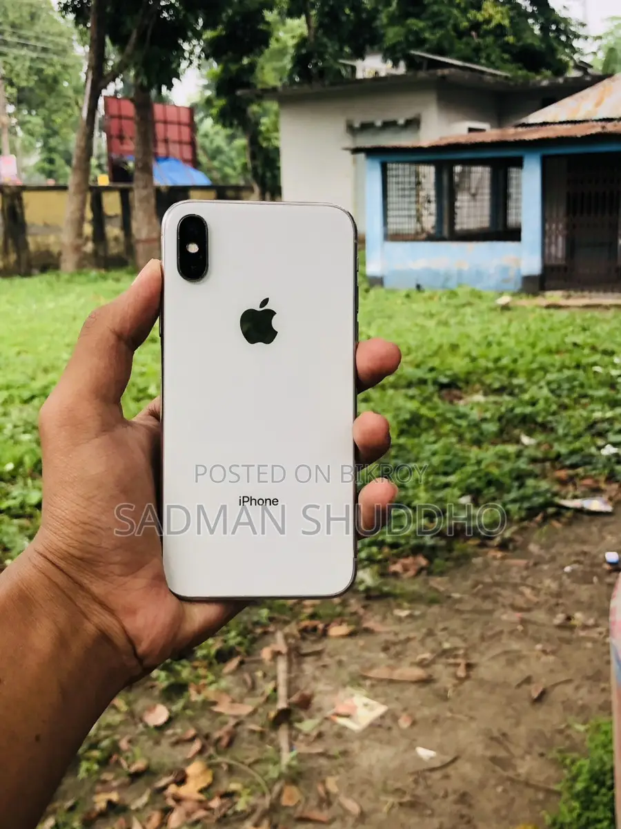 Apple iPhone X (Used)