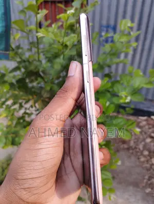 স্যামসাং গ্যালাক্সি এস২১ প্লাস ৮/২৫৬ (ব্যবহৃত)