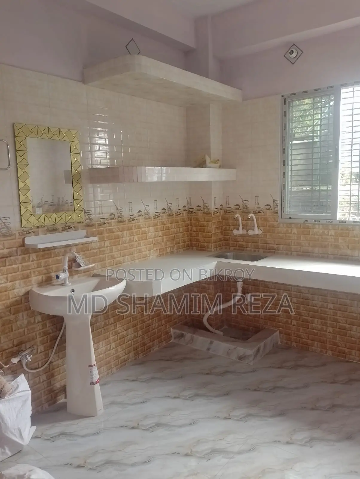 House for Rent in Lakshmipur CNB