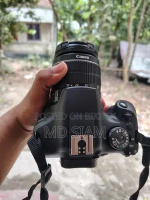 Canon 2000D