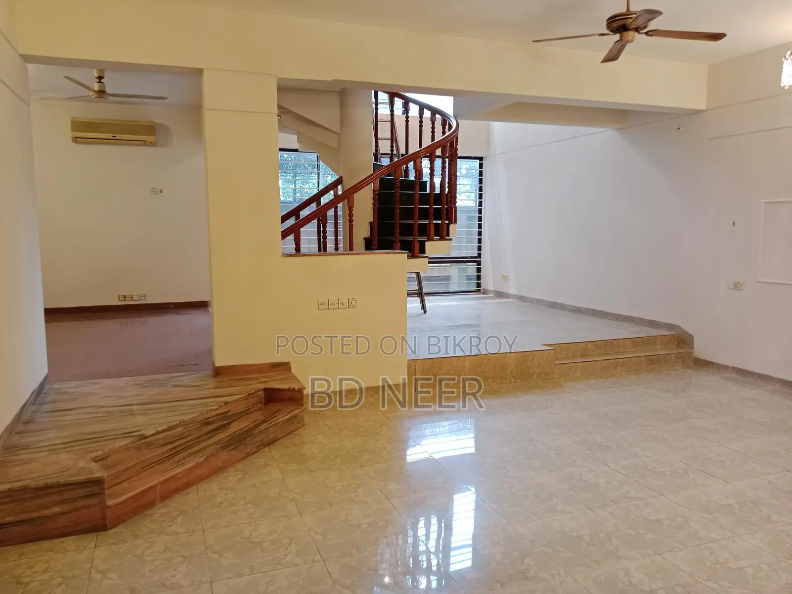 excellent Duplex semi furnish 4 Bed room apt rent in Gulshan