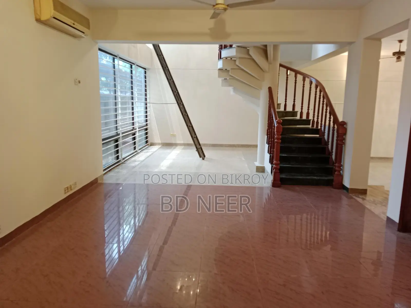 excellent Duplex semi furnish 4 Bed room apt rent in Gulshan