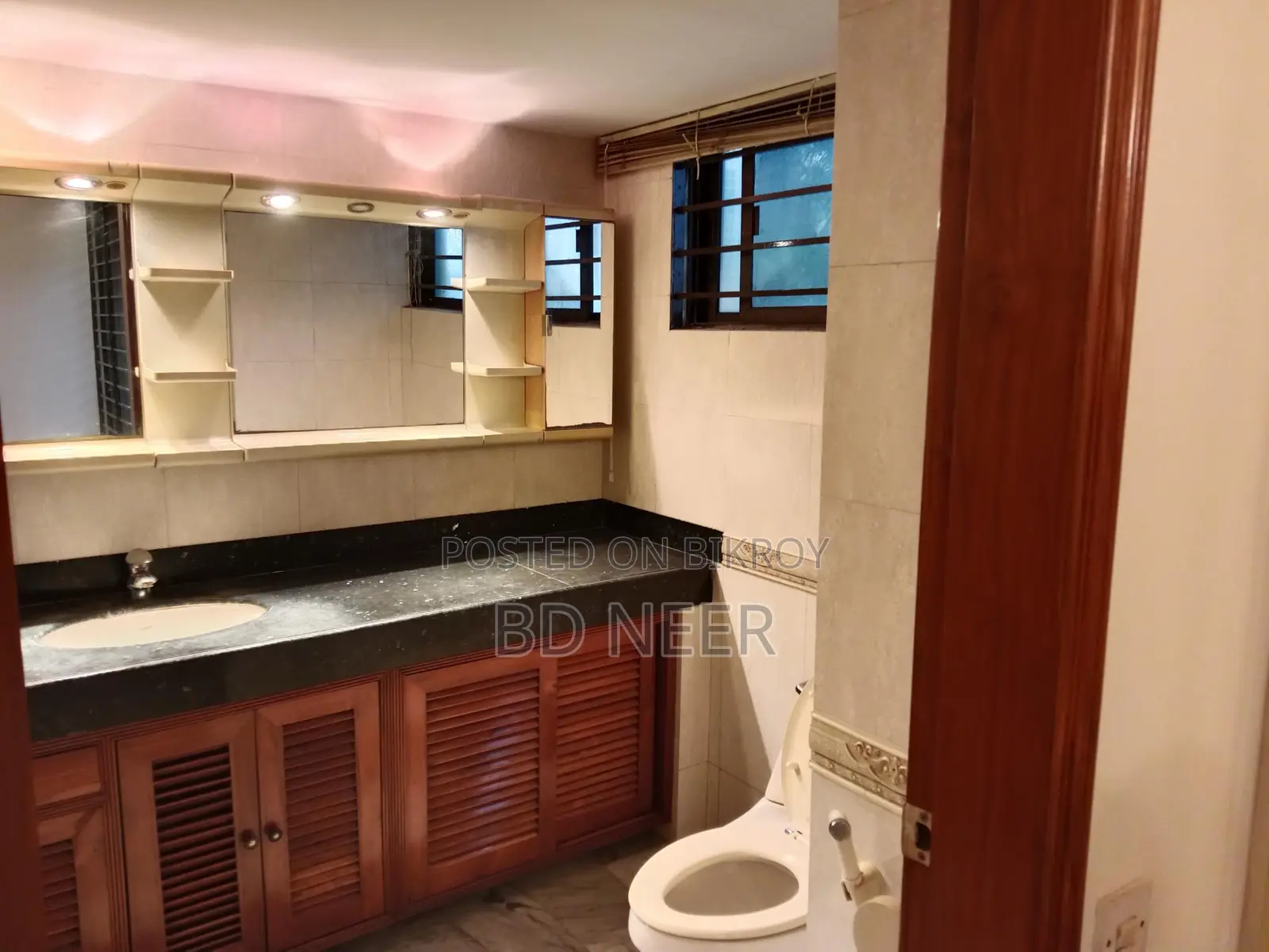 excellent Duplex semi furnish 4 Bed room apt rent in Gulshan