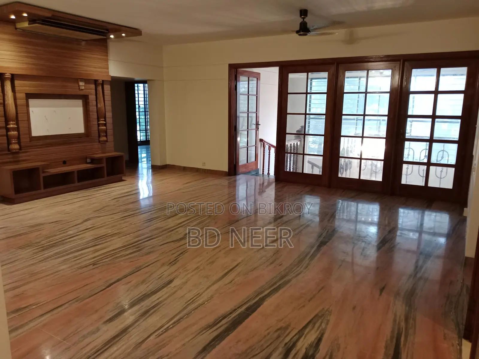 excellent Duplex semi furnish 4 Bed room apt rent in Gulshan