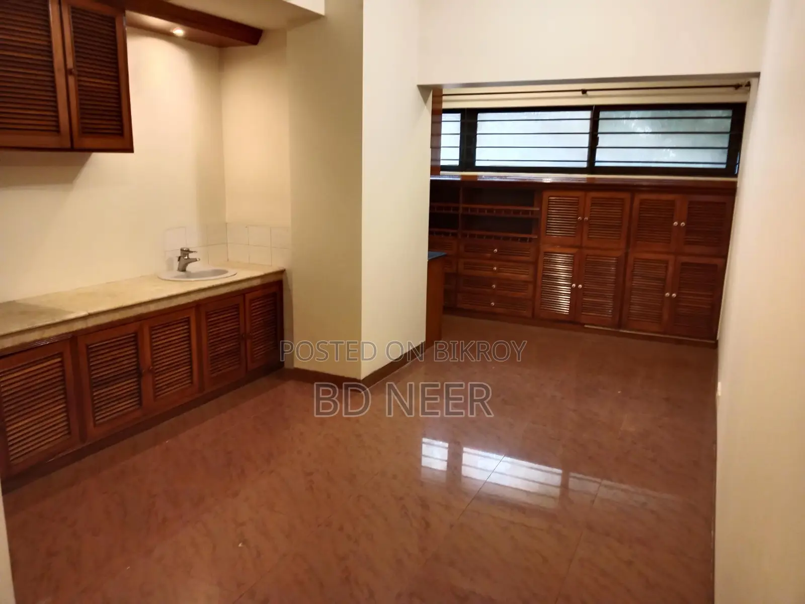 excellent Duplex semi furnish 4 Bed room apt rent in Gulshan