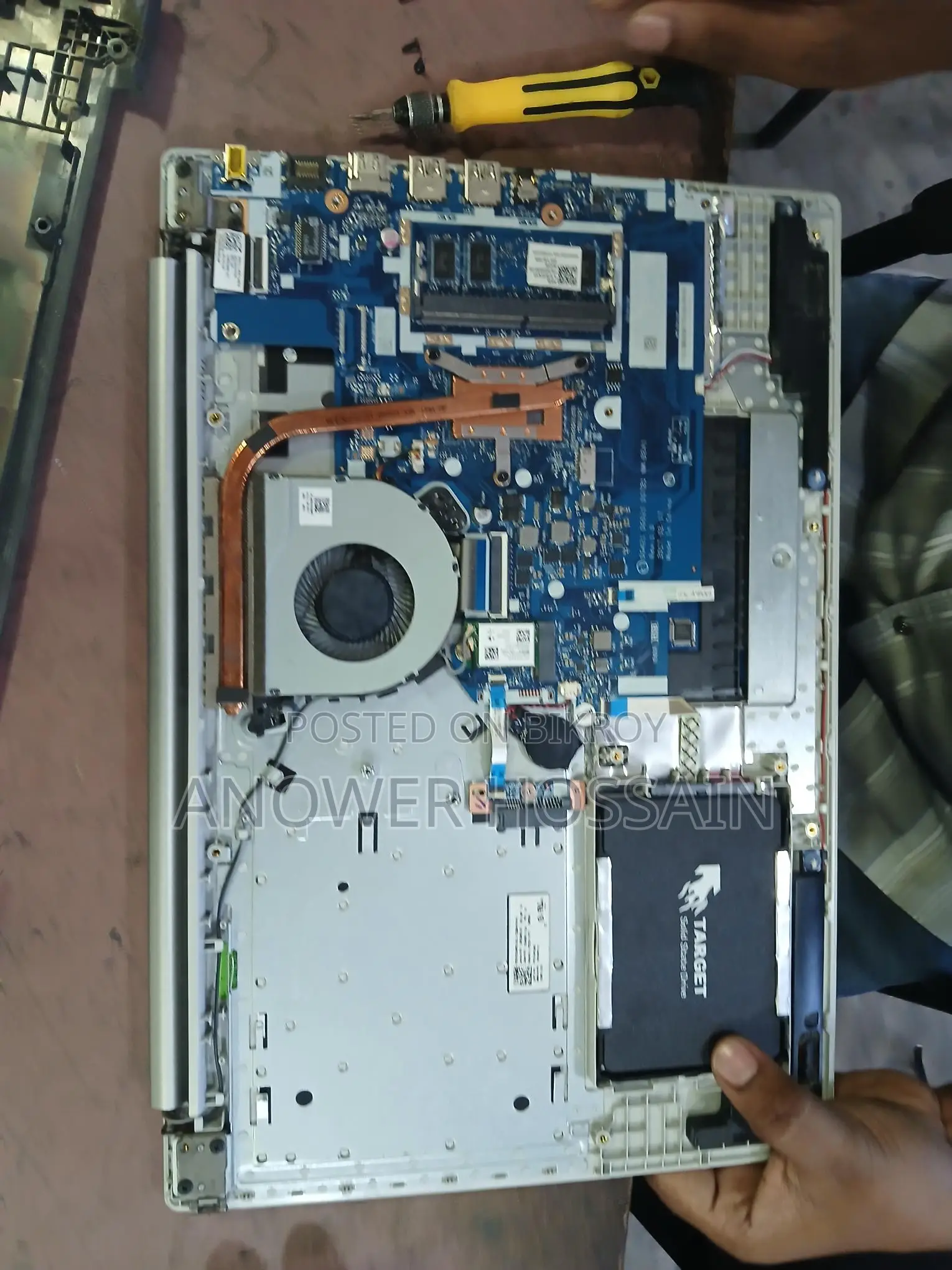 The laptop has not been used much. 256 GB SSD installed on 22/04/26.
