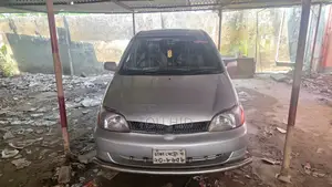 Toyota Platz PLATAZ 2003