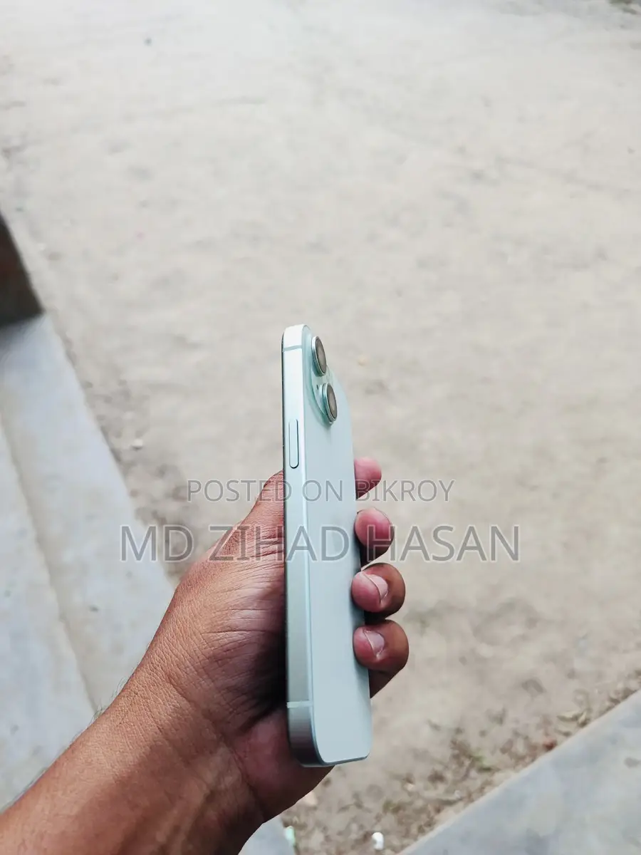 অ্যাপল আইফোন ১৫ (ব্যবহৃত)