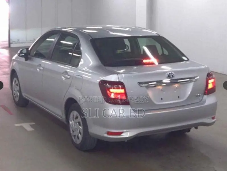 Toyota Axio HYBRID 2023