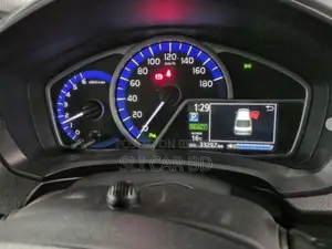 Toyota Axio HYBRID 2023
