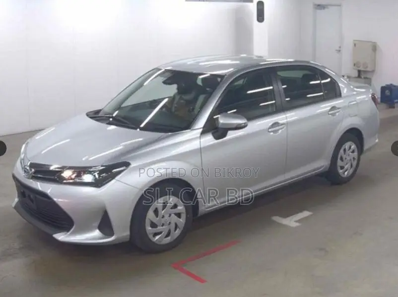 Toyota Axio HYBRID 2023