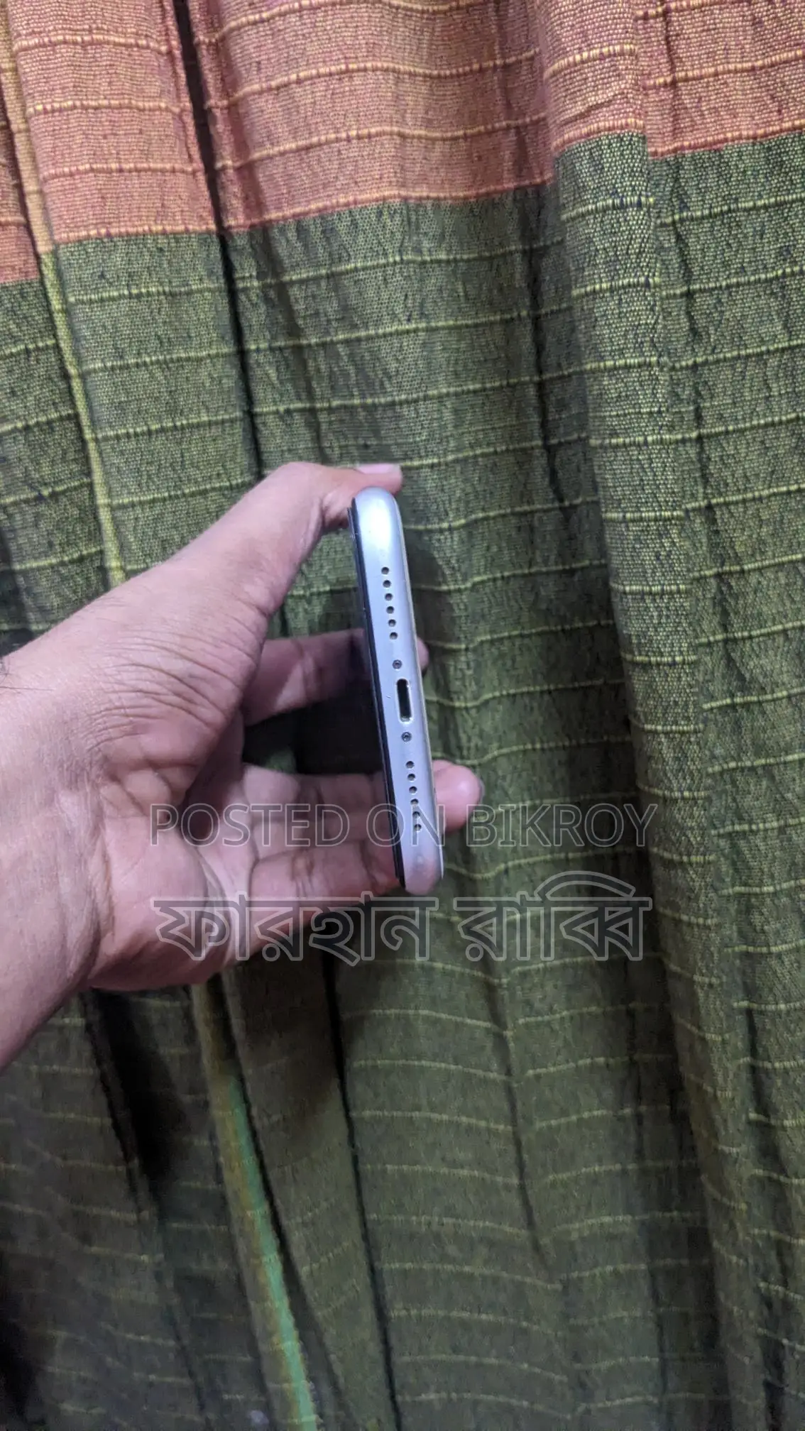 Apple iPhone XR (Used)