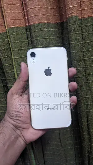 Apple iPhone XR (Used)