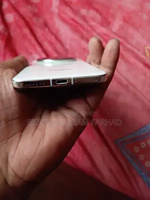 Vivo X200 (Used)