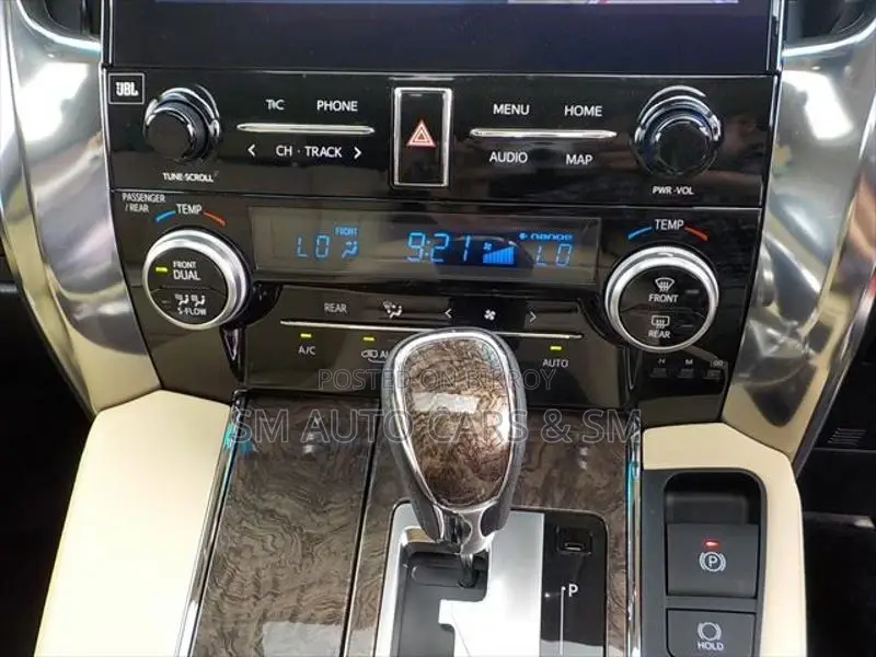 Toyota Alphard Executive Lounge 2020