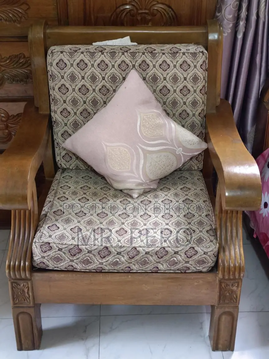 Sofa Set With Tea Table
