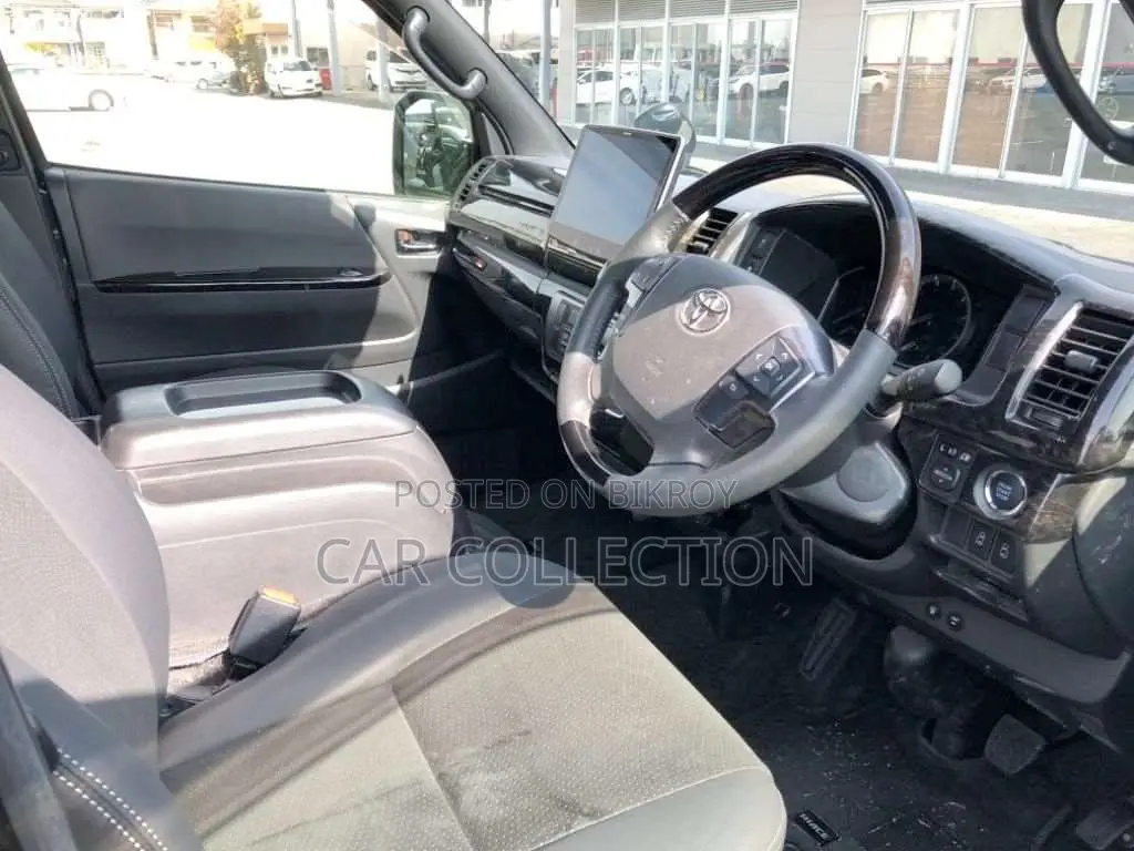 Toyota Hiace Super GL 2020