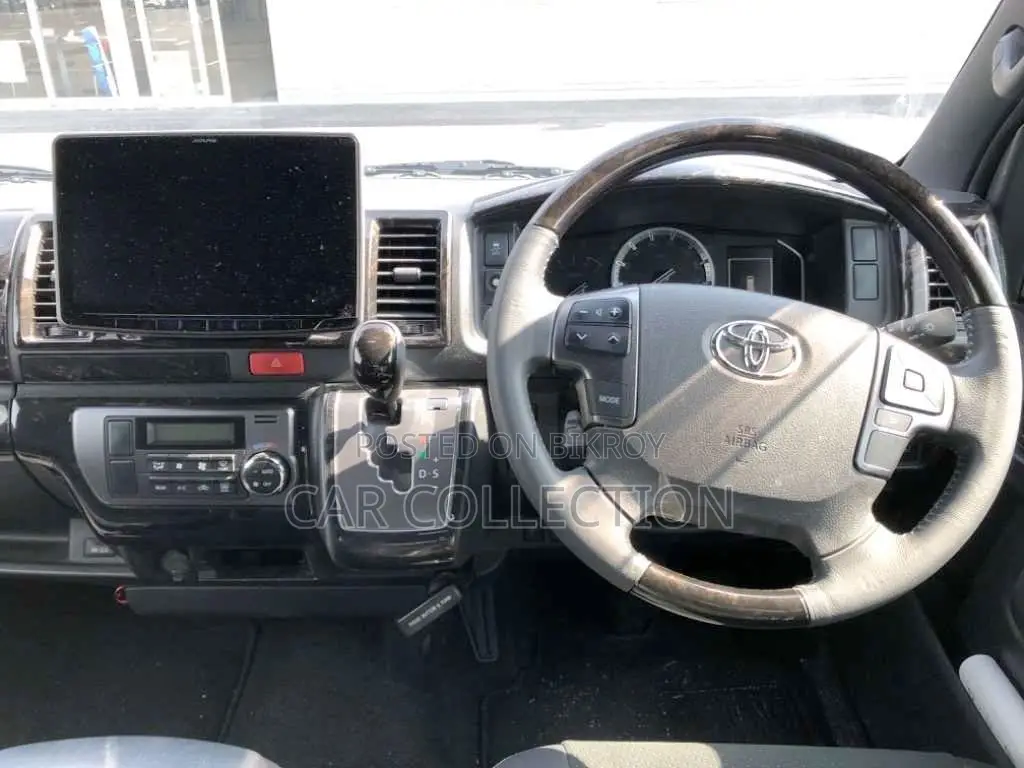 Toyota Hiace Super GL 2020