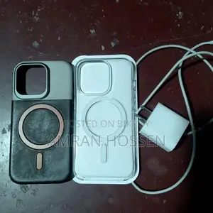 iPhone 14 Pro 2pc MagSafe Cover and Charger
