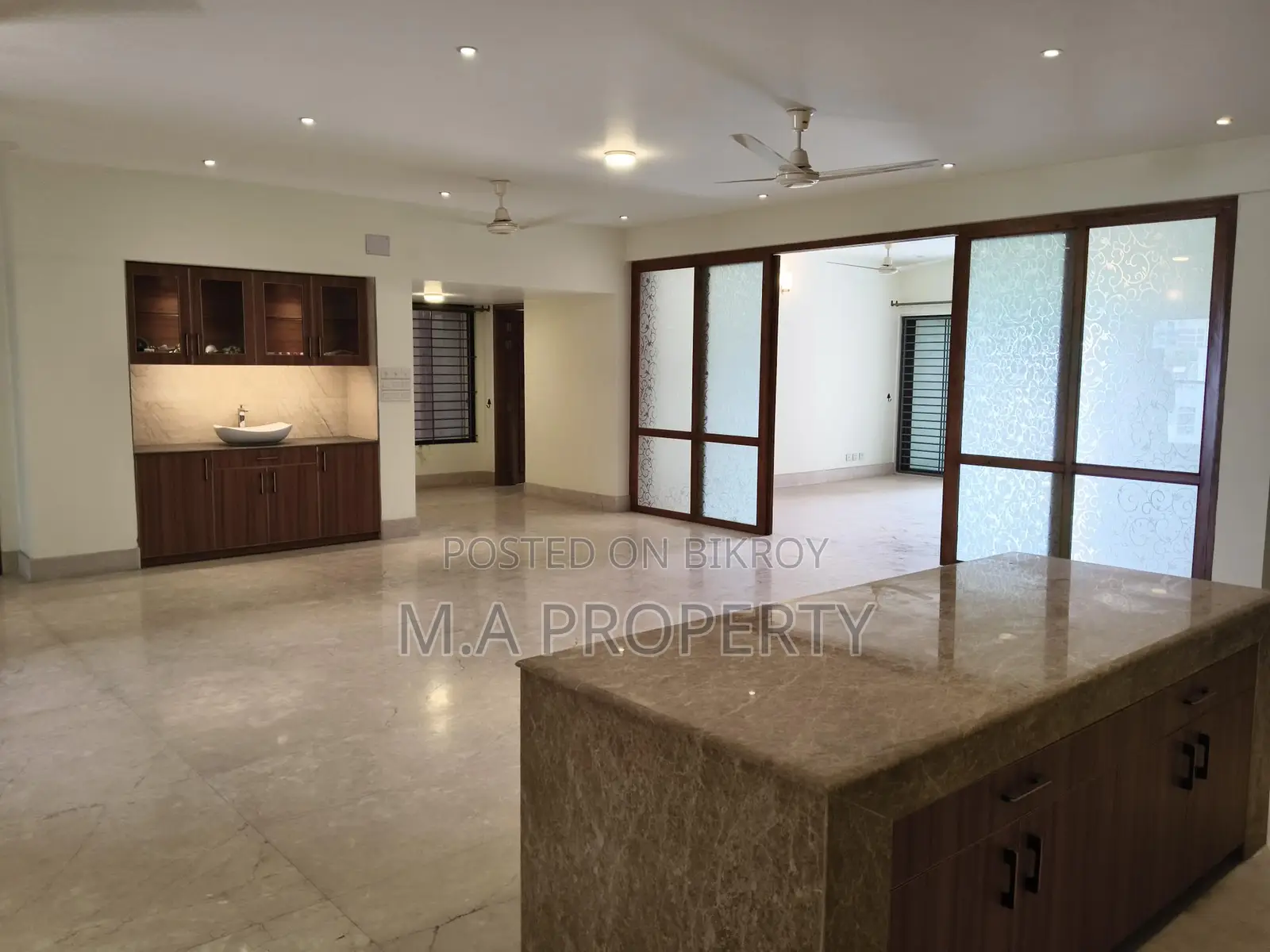 5200sqft Rent Apartment 5-Bed gym,swimming Gulshan North