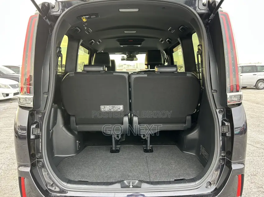 Toyota Esquire GI PREMIUM 2020