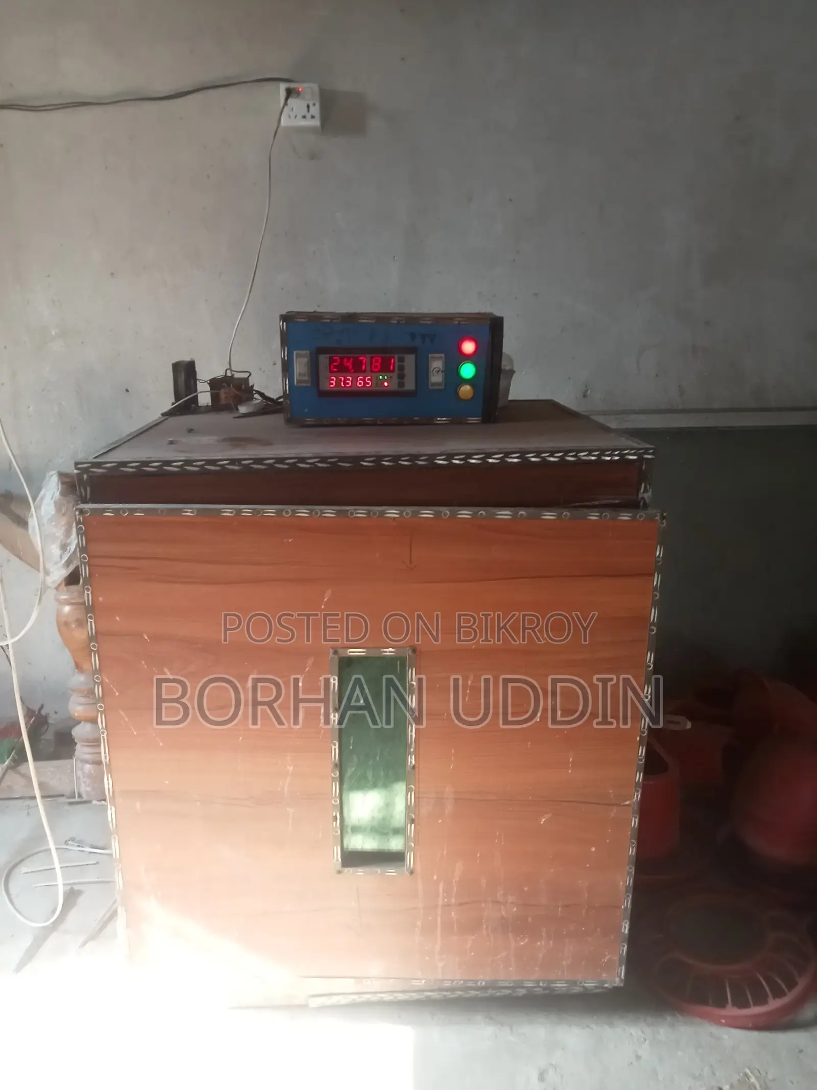 Incubator Used