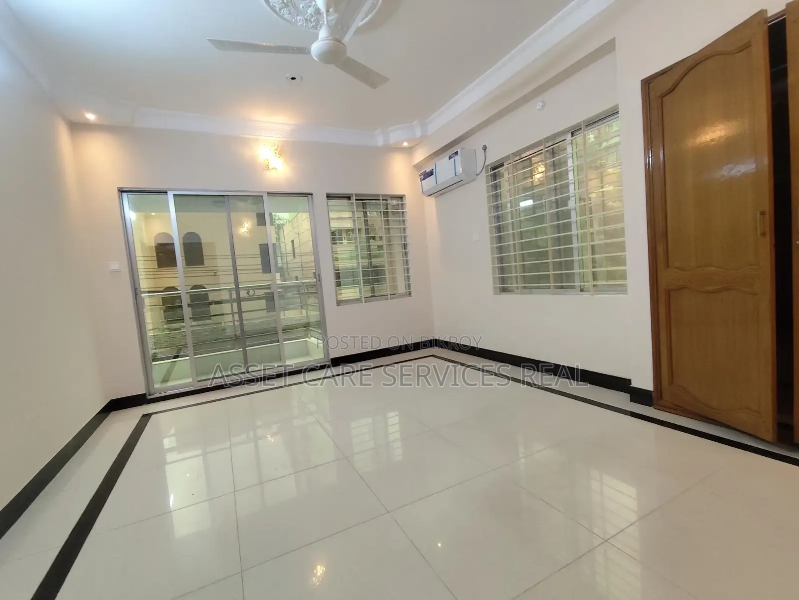 4500-Sqft Duplex Office Space for Rent in Baridhara Diplomatic Zone
