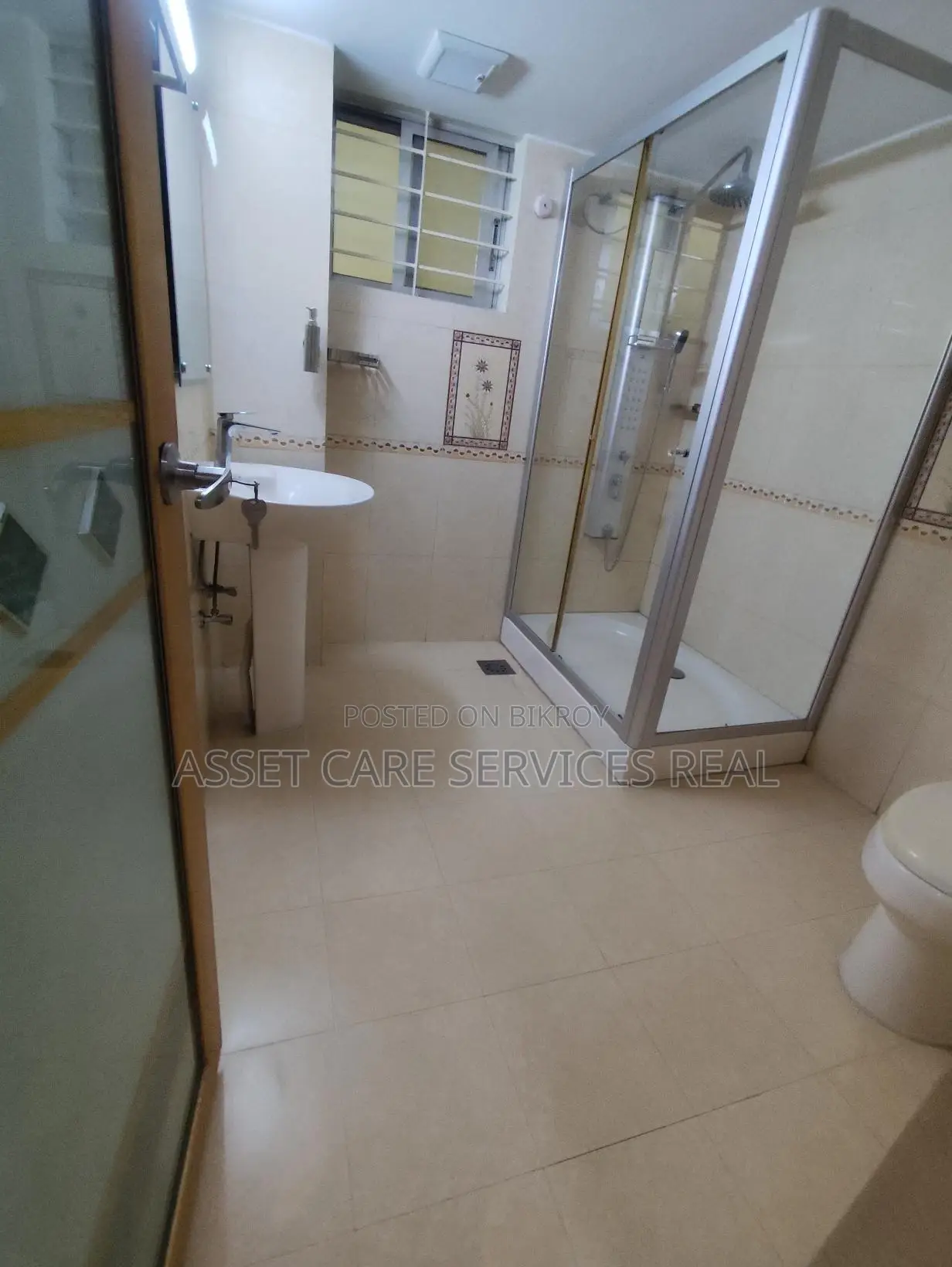 4500-Sqft Duplex Office Space for Rent in Baridhara Diplomatic Zone