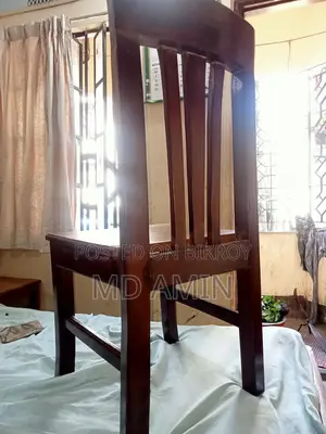 ৬ টি চেয়ার