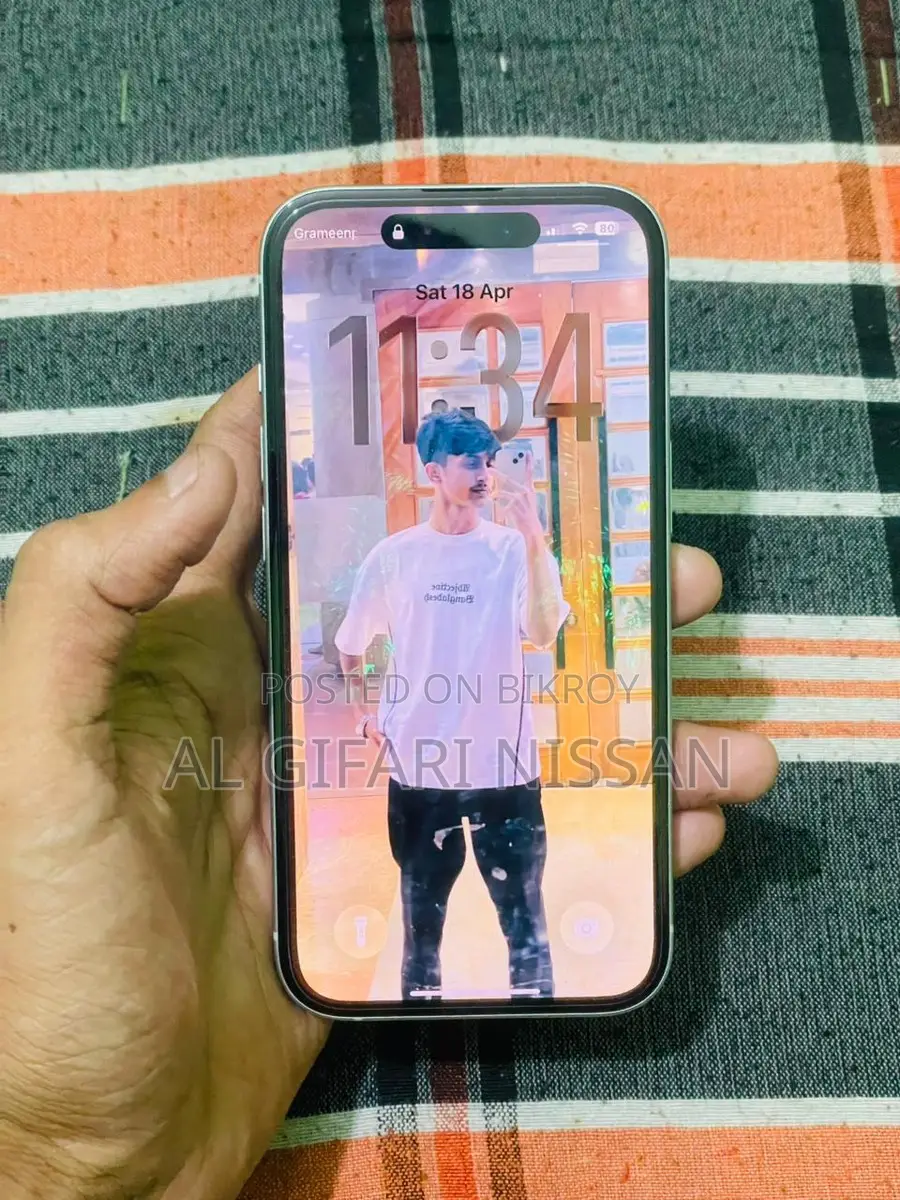 Apple iPhone 15 all okay (Used)